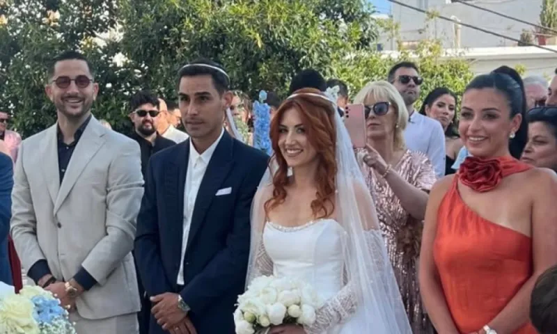 Κώστας Μανωλάς: Κουμπάρος στον γάμο του Αντώνη Πιτταρά