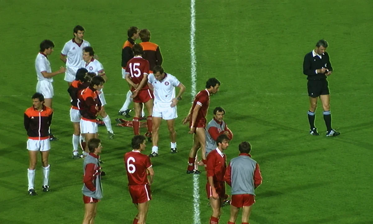 san simera podosfairo liverpool roma