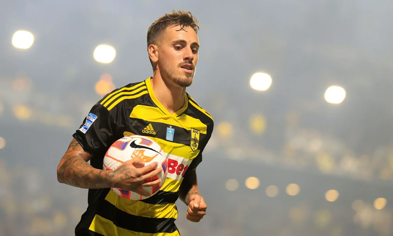 aris metagrafes daniel mantsini apoel