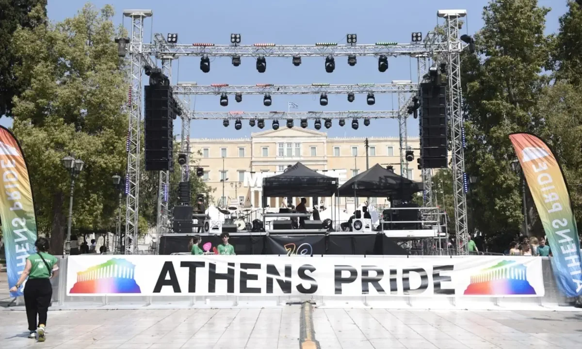 Οργισμένη ανακοίνωση από τους διοργανωτές του Athens Pride - Σκωτσέζικο ντους μετά από μια 10ετία υπερπροβολής.