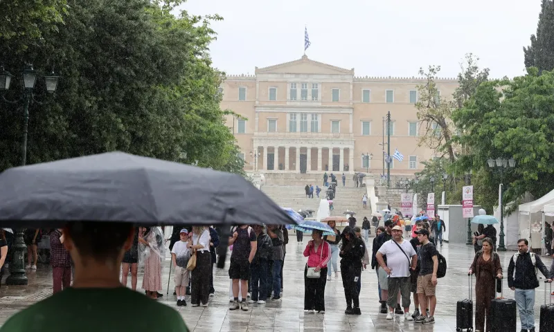 Καιρός 23/6: Ήλιος στις περισσότερες περιοχές, μπόρες στα δυτικά και βόρεια ηπειρωτικά
