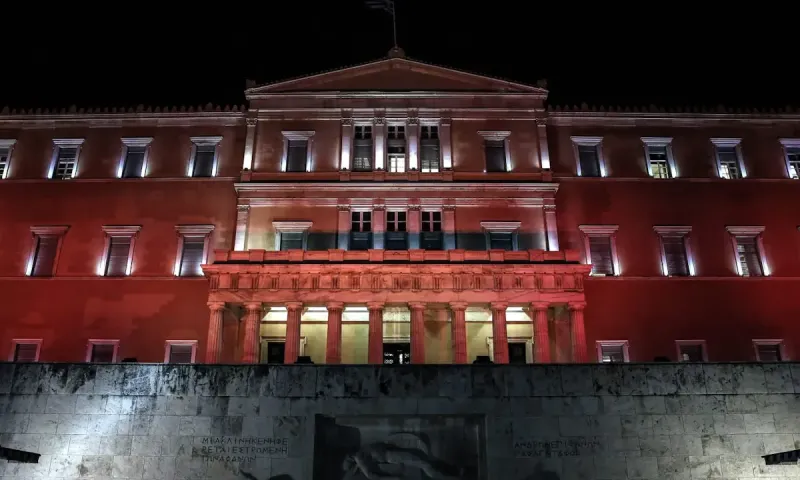 «Της νύχτας τα καμώματα»: Η κυβέρνηση Μητσοτάκη έχει σπάσει ρεκόρ νυχτερινών τροπολογιών – Κράτος δικαίου σε μαύρα σκοτάδια!