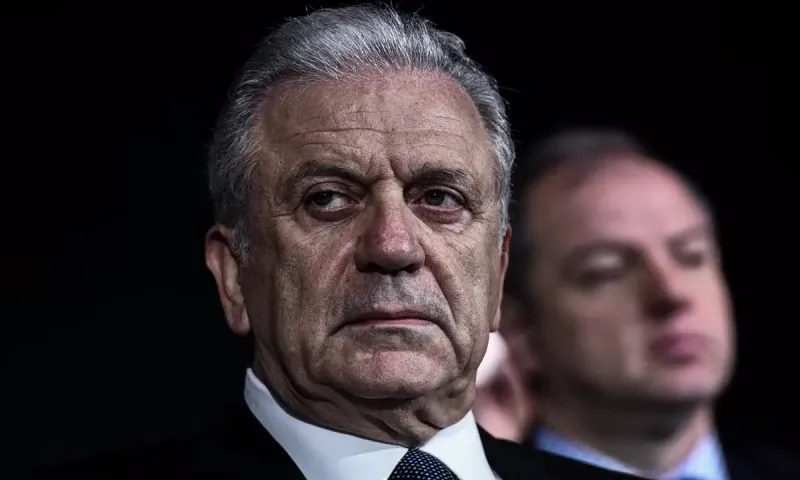 Qatargate - Αβραμόπουλος: Από το προφίλ του «ατσαλάκωτου» Ευρωπαίου στο «δεν απολογούμαι σε κανέναν κερατά»