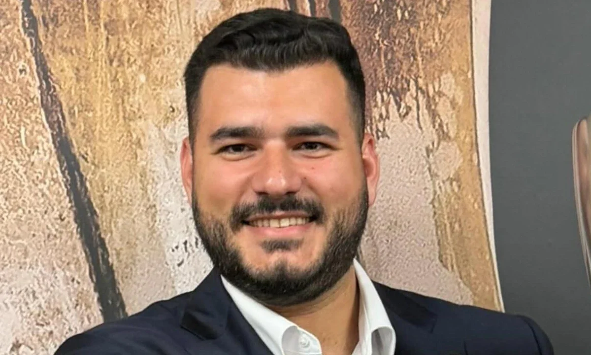 Ο Μάριος Ηλιόπουλος τοποθετεί τον Νίκο Παντερμαλή σε εκτελεστικό ρόλο στην Ερασιτεχνική ΑΕΚ