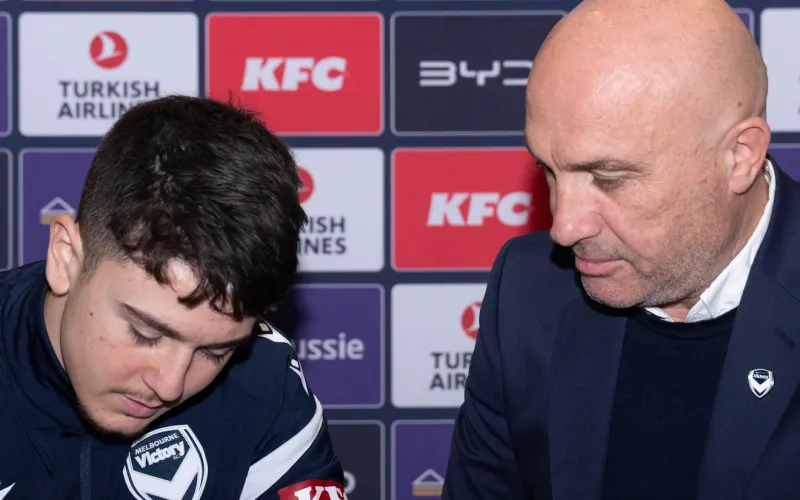 Έλληνας στη Melbourne Victory: Ο Τζακ Μιχαηλίδης υπέγραψε συμβόλαιο στην A-League