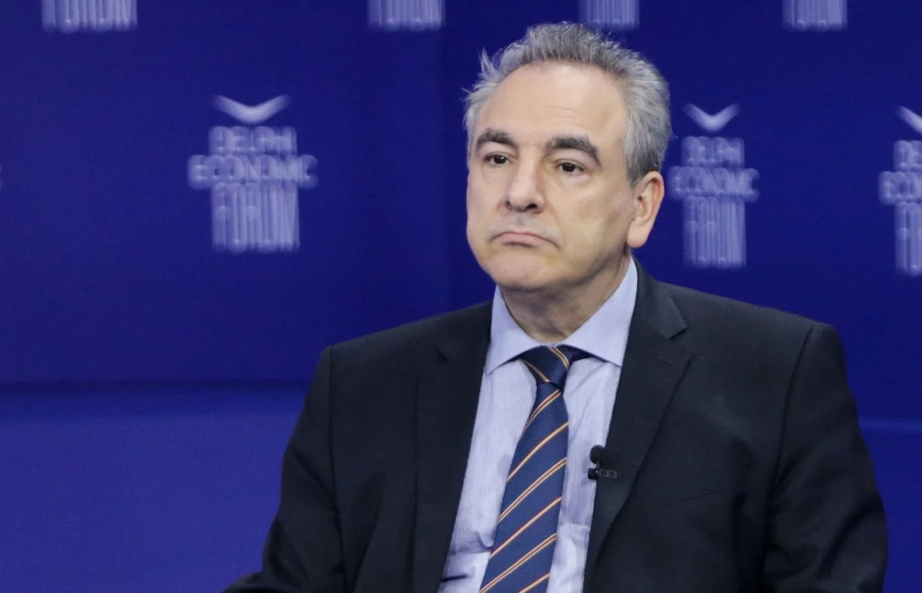 Δύο Ρώσοι φαρσέρ έκαναν άνω κάτω το Μαξίμου - Απίστευτα πράγματα ακούγεται να λέει ο σύμβουλος του πρωθυπουργού, Θάνος Ντόκος.