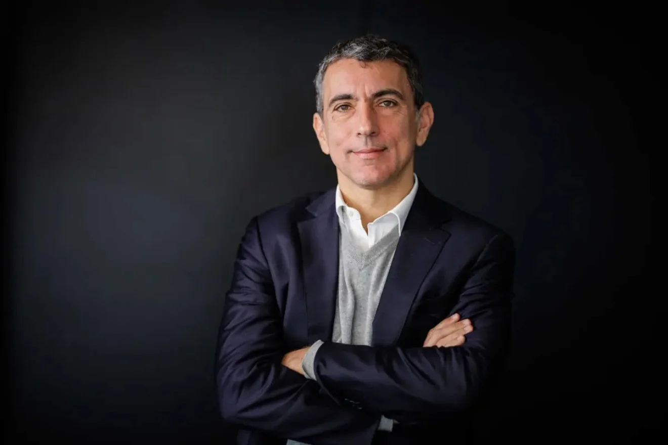 Δεν θα λειτουργεί από απόσταση ο Καρντόσο... 