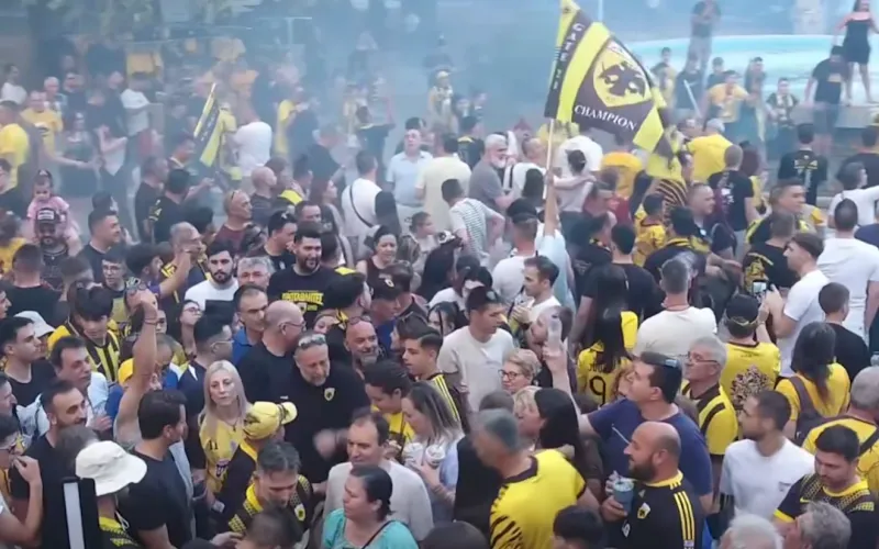 ΑΕΚ : Κιτρινόμαυρο πάρτι στην Πλατεία Ελευθερίας στις Σέρρες (video)