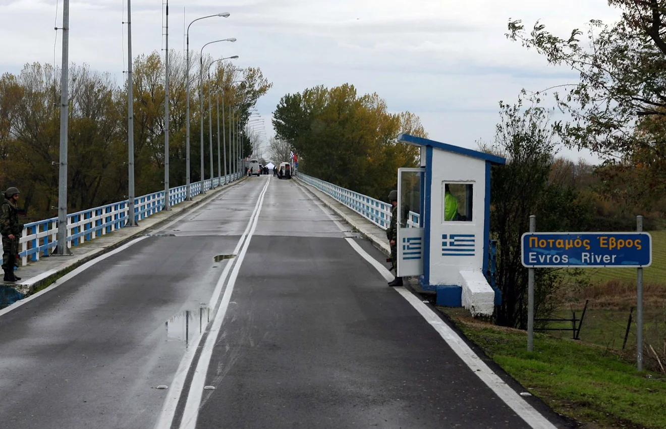 Εβρίτες αιτούνται να στήσουν σημαία εκεί που υπάρχει μόνο η τουρκική και η βουλγαρική, αλλά οι αρμόδιες αρχές τους αγνοούν!