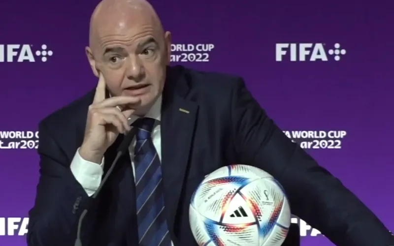 Σεισμός στη FIFA: Η UEFA ψάχνει αντίπαλο για να σταματήσει τον Ινφαντίνο
