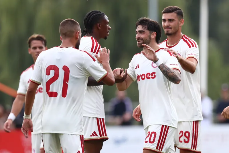 Ολυμπιακός: Χατ-τρικ ο Ζότα Σίλβα στο 3-1 επί της Φορτούνα Σιτάρντ