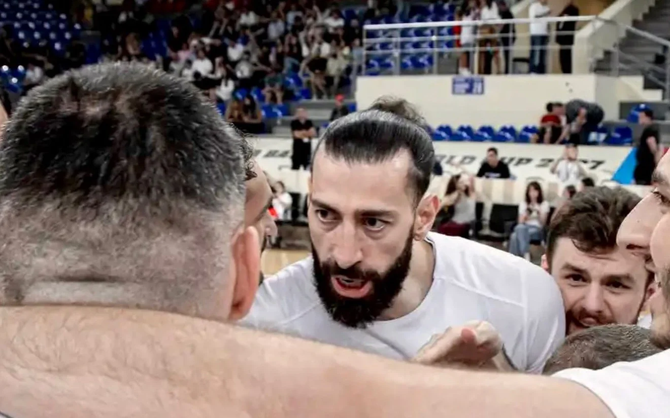 Οι εξελίξεις γύρω από τον Ολυμπιακό και τον Σενγκέλια