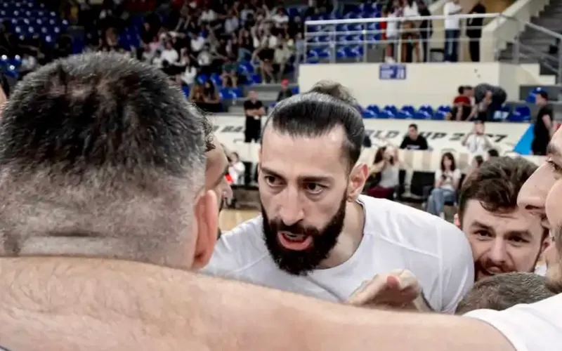 Σενγκέλια στον Ολυμπιακό: Τι θα άλλαζε πραγματικά στην ομάδα του Μπαρτζώκα