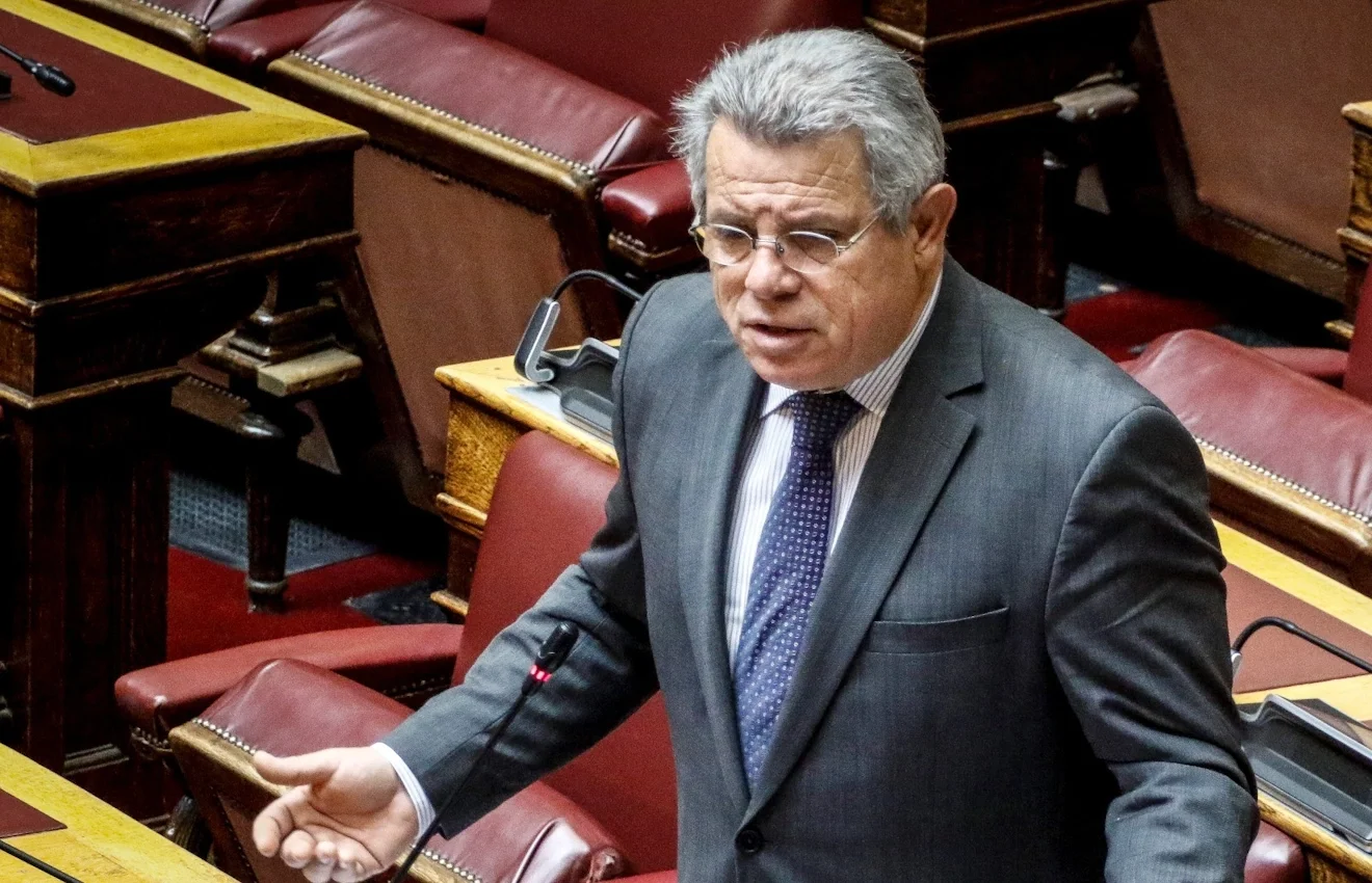 «Το αποτέλεσμα των εκλογών δείχνει τις κινήσεις της επόμενης ημέρας. Δεν το αποκλείω, αλλά μιλάμε θεωρητικά», είπε ο Γιώργος Βλάχος.