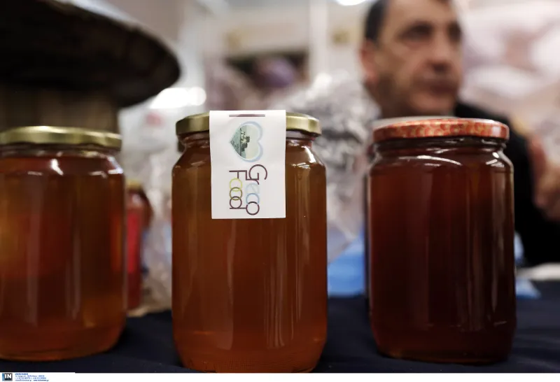 Μέλι: Γιατί κρυσταλλώνει και πώς επανέρχεται η ρευστή υφή του