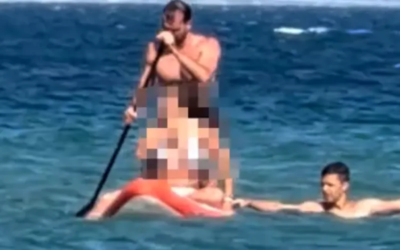 Πάλευε στη θάλασσα 2 ώρες για να φέρει σώα πίσω μια κοπέλα που παρασύρθηκε με SUP (video)