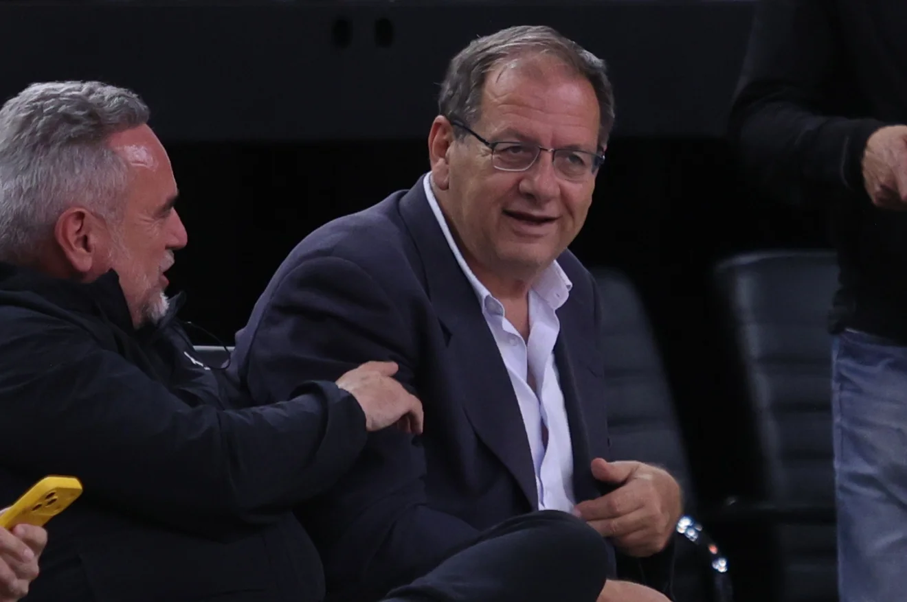 Ο Αγγελόπουλος σε κόντρα με την Original