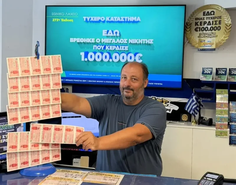 Κώστας Τοπανέλλης, ιδιοκτήτης καταστήματος Allwyn στη Γλυφάδα