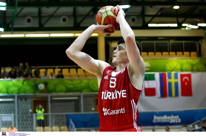Ο NBAer που κατηγορήθηκε ότι έκρυψε την πραγματική του ηλικία - Το μυστήριο του Ερσάν Ιλιασόβα