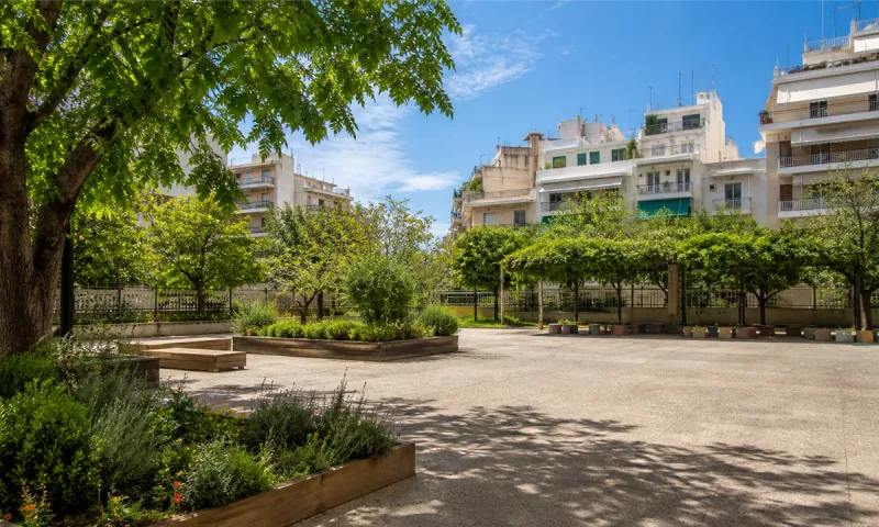 Τα σχολικά προαύλια μπορούν να γίνουν μικρές ανάσες πρασίνου μέσα στις πόλεις