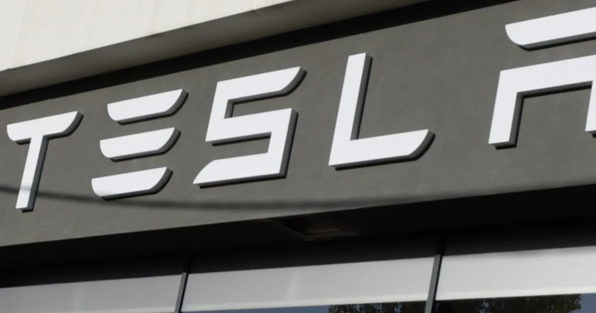Tesla: Σχεδόν 3 εκατομμύρια αυτοκίνητα σε ανάκληση για πρόβλημα στις πόρτες – Τι συμβαίνει | Αθλητικά στο PlusTV.gr