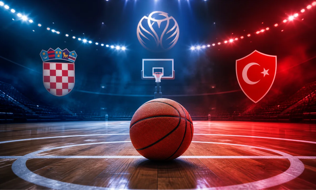 Μπάλα σε φωτισμένο γήπεδο με τα διακριτικά της Κροατίας και της Τουρκίας αποτυπώνει την πρωταγωνιστική εμφάνιση του Χεζόνια. Πηγή: Sportime.gr