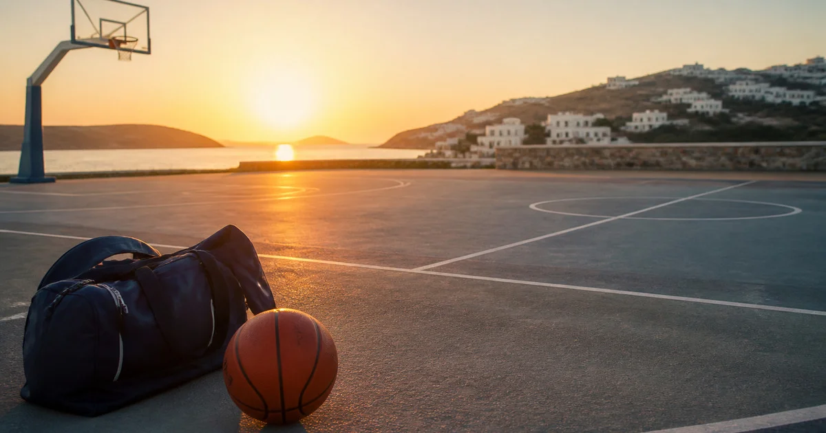 Ο Λοβ έφτασε στην Αθήνα και εντάχθηκε στην προετοιμασία της Μυκόνου | Αθλητικά στο PlusTV.gr