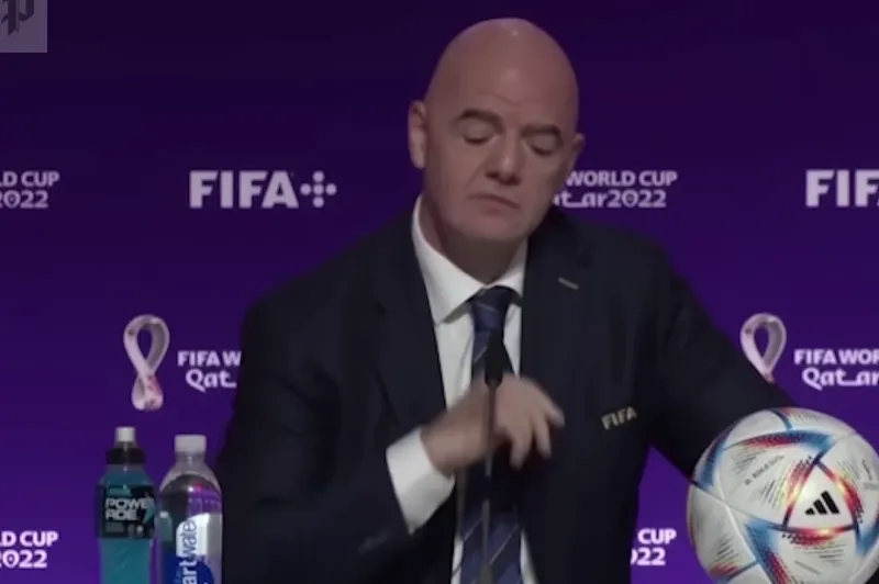 FIFA: Οι παίκτες βγήκαν απέναντι στον Ινφαντίνο. Η εξέγερση που μπορεί να φτάσει μέχρι τις κάλπες