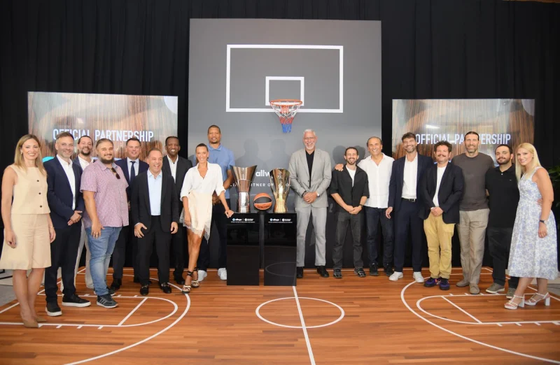 Η ομάδα της Allwyn Hellas και η ομάδα της Euroleague Basketball