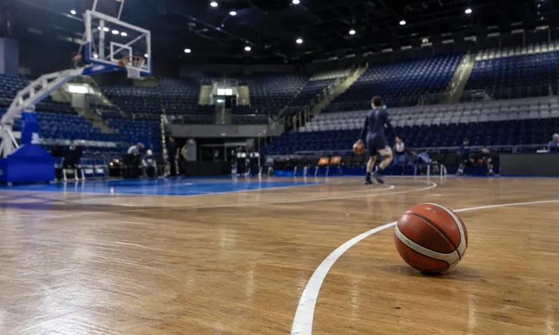 Ο Μάικ Τζέιμς μεταφέρει την εμπειρία του στην Αναντολού Εφές