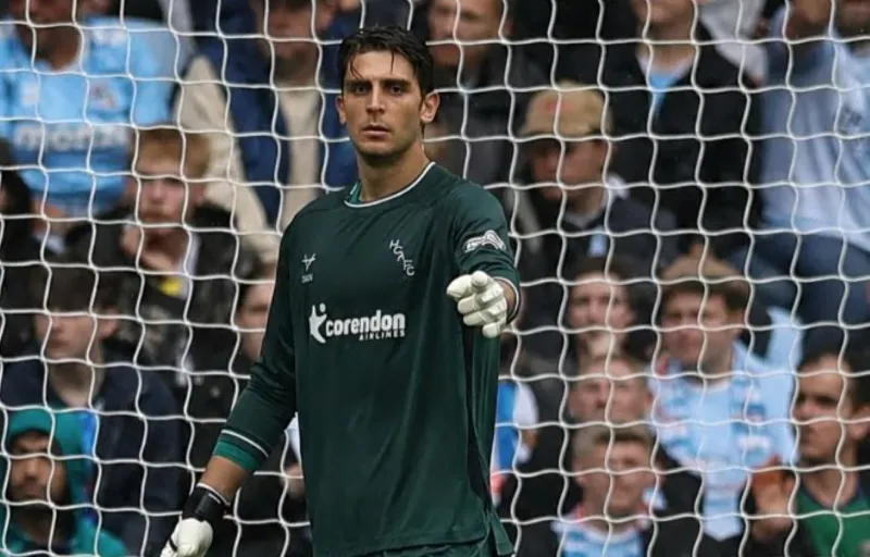 Τζολάκης: Έγραψε ήδη ιστορία στην Premier League – Τι κυνηγά τώρα