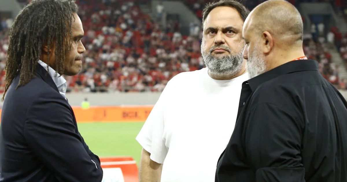Ολυμπιακός: «Σκασμένος» ο Μαρινάκης στο Καραϊσκάκης | Αθλητικά στο LivePress.gr