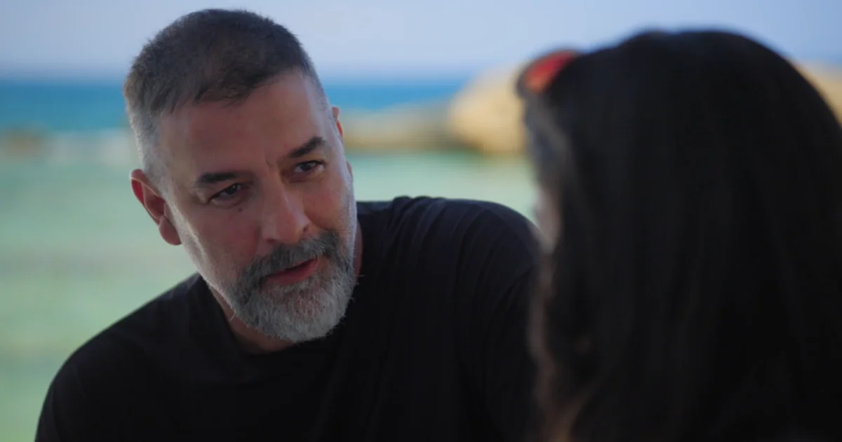Δύο Μαύρα Πουκάμισα: Η Μαρκέλλα αλλάζει τα πάντα | Αθλητικά στο PlusTV.gr