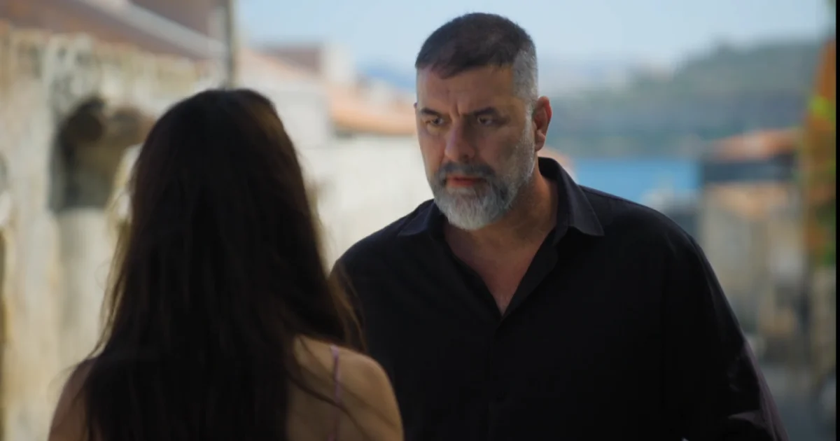 Δύο Μαύρα Πουκάμισα: Η Μαρκέλλα αλλάζει τα πάντα | Αθλητικά στο LivePress.gr