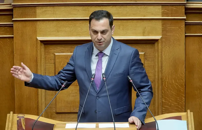 Βουλευτής ΝΔ: «Η βενζίνη δεν είναι ακριβή γιατί έχει ακόμα κίνηση στους δρόμους»