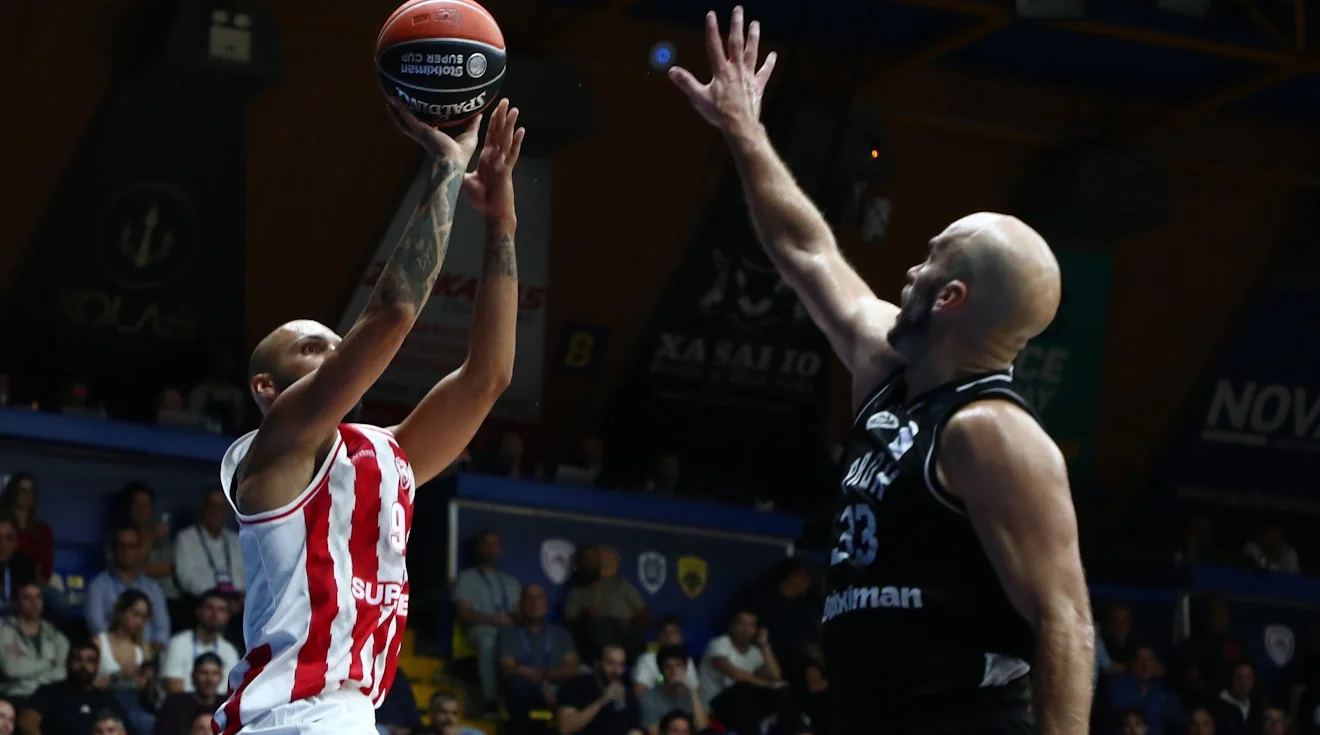 O Φουρνιέ σε προσπάθειά του για καλάθι απέναντι στον ΠΑΟΚ / Φωτογραφία: Intime