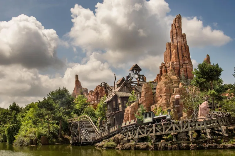 Disneyland Παρισιού: Παιδιά μόλις 10 ετών σε κύκλωμα κλοπών
