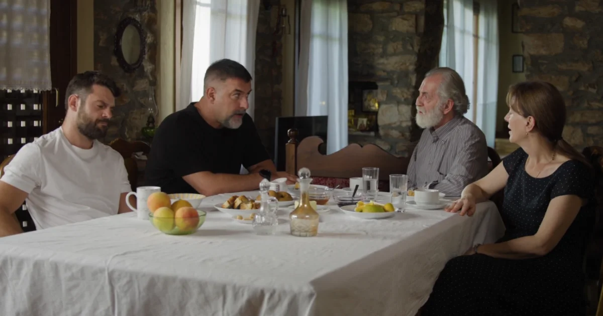 Δύο Μαύρα Πουκάμισα: Η Μαρκέλλα τρακάρει και λυγίζει | Αθλητικά στο LivePress.gr