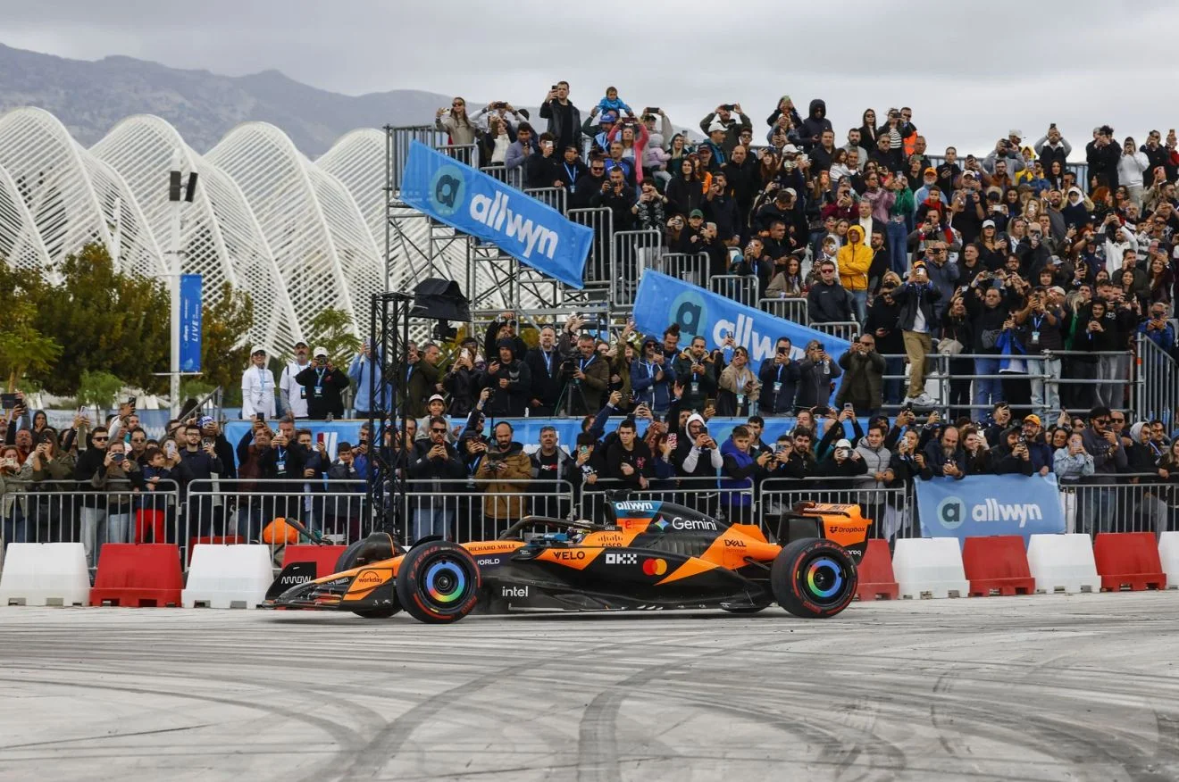 Allwyn Formula 1 μέσα στην Αθήνα