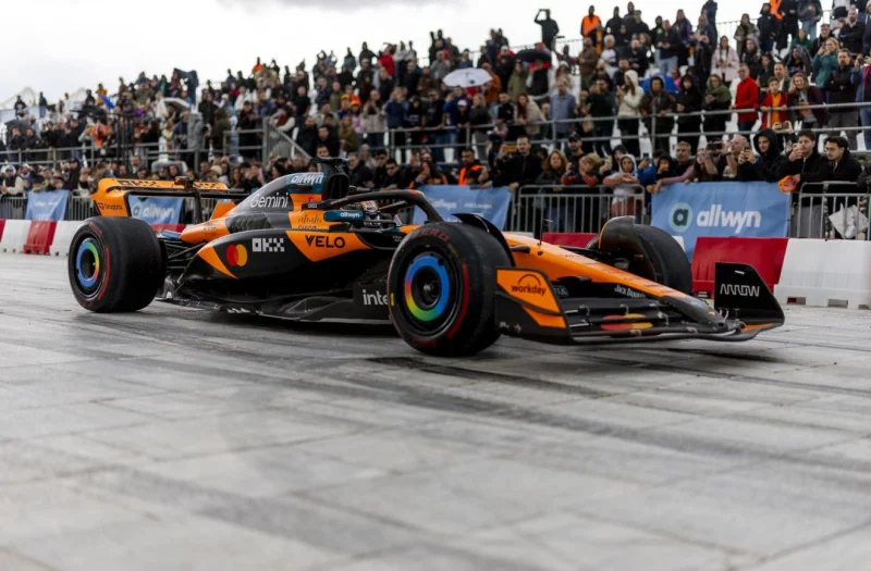 H McLaren MCL60