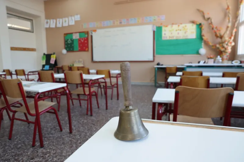 Η ανάρτηση του Νίκου Μπουρλάκη είναι αφορμή να γίνει ουσιαστική συζήτηση για την εκπαίδευση...