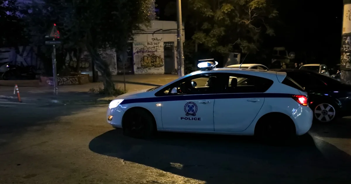 Πειραιάς: Μαχαίρωσε τη σύντροφό του στον λαιμό | Αθλητικά στο LivePress.gr