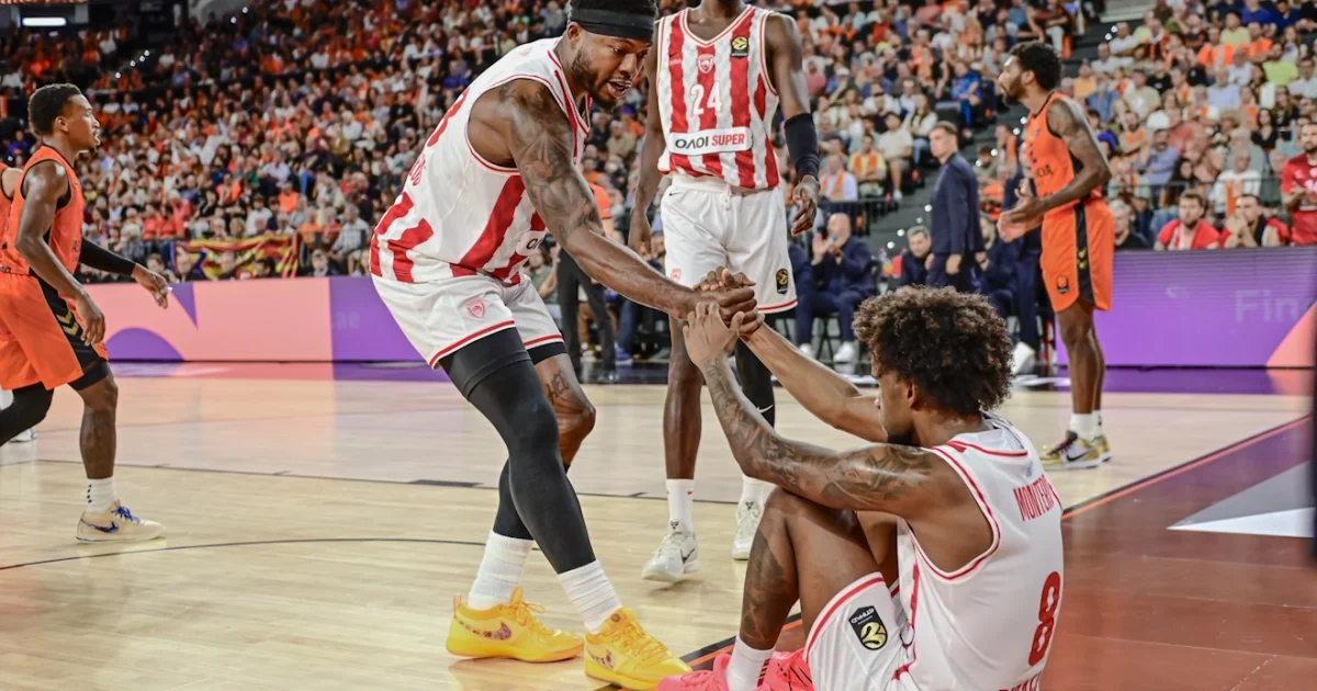 Ολυμπιακός: Διασυρμός στο ημίχρονο με 59-34 | Αθλητικά στο LivePress.gr