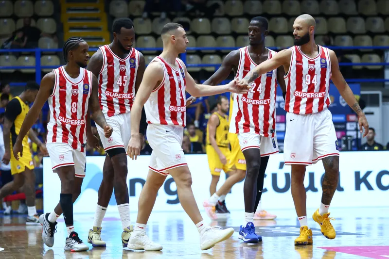 Φουρνιέ και Μοντέρο έβαλαν 49 πόντους με μόλις τρία τρίποντα