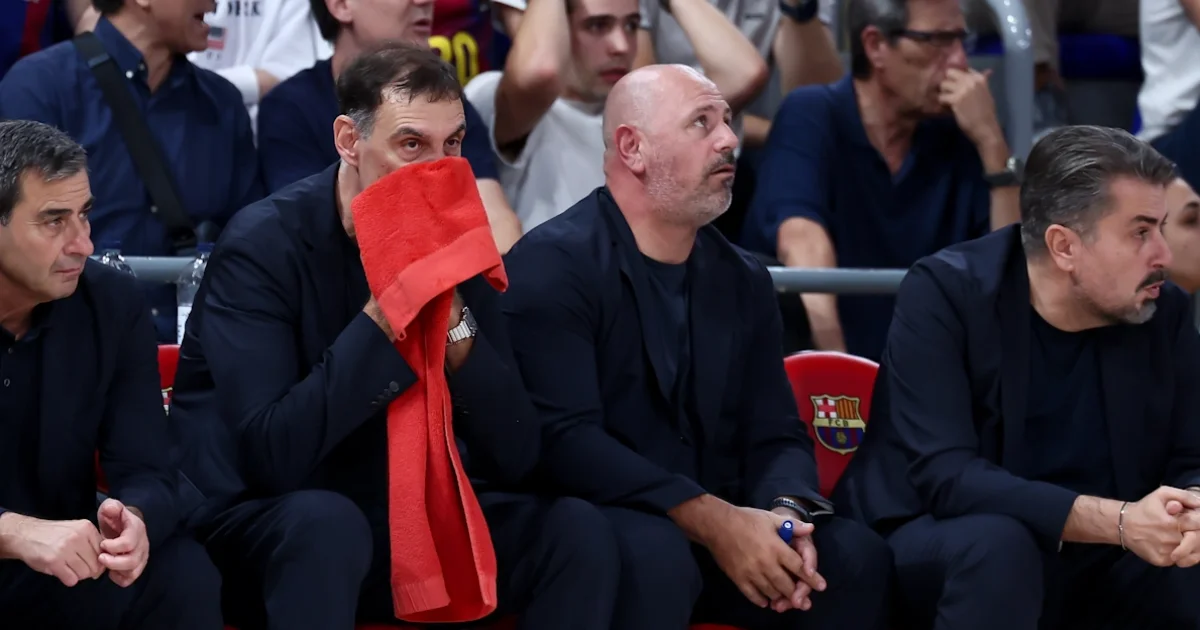 Ολυμπιακός: Γιατί υπήρξε ένταση Παππά - Μπαφέ | Αθλητικά στο LivePress.gr