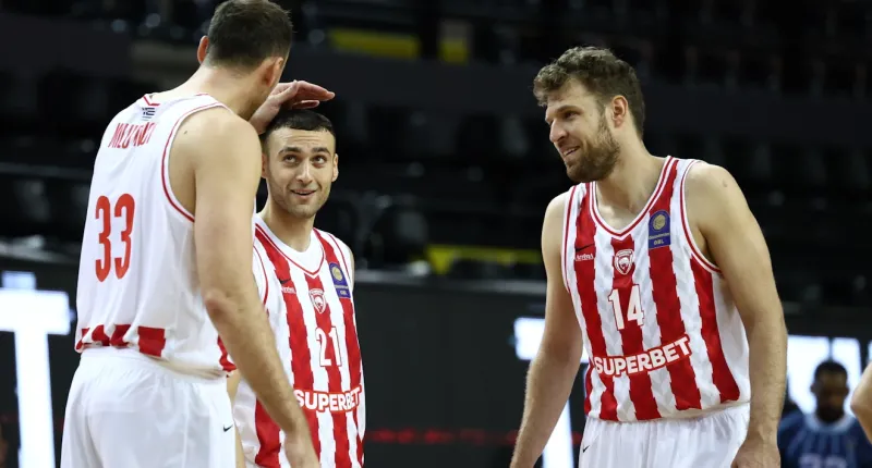 Ολυμπιακός: Ο Σάσα Βεζένκοφ έκανε σχεδόν το απόλυτο στη Βαρκελώνη