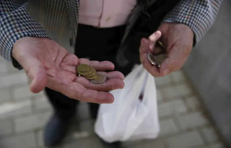 Επιτελικό φιάσκο: 2,8 εκατομμύρια Έλληνες σε επίπεδο εξαθλίωσης - Δεύτερη χειρότερη θέση η Ελλάδα