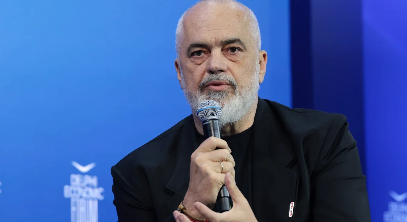 Ο Έντι Ράμα σε επισκεψή του στην Ελλάδα / Φωτογραφία: Intime