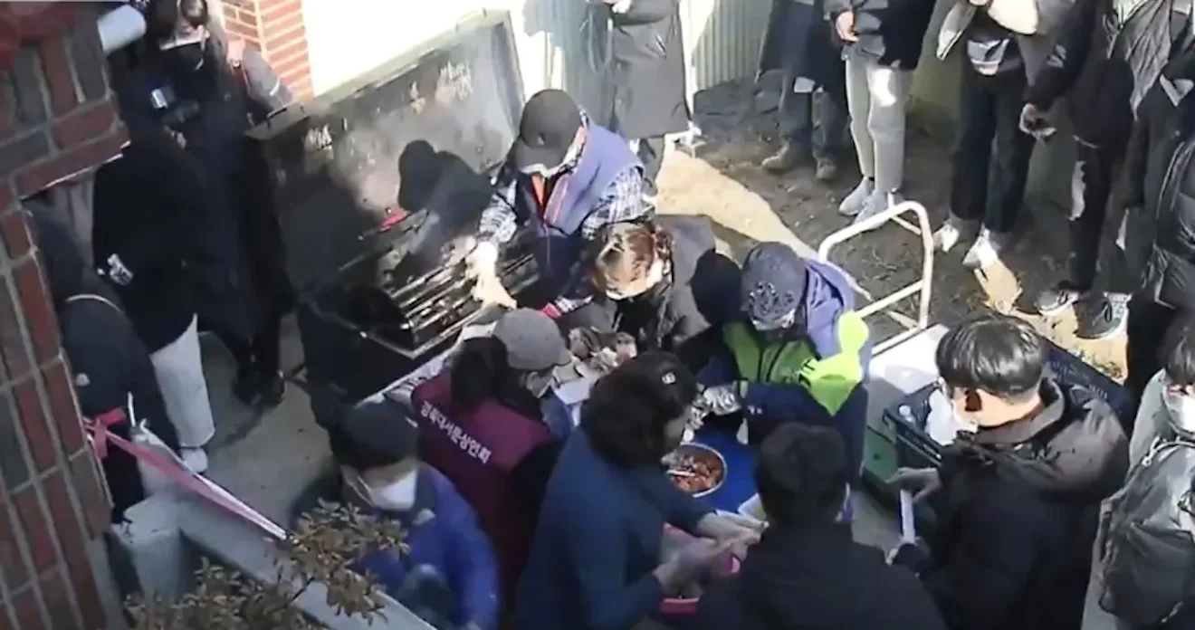 Φωτογραφία από το ρεπορτάζ για την διαμαρτυρία / Φωτογραφία: kolkata24x7.in