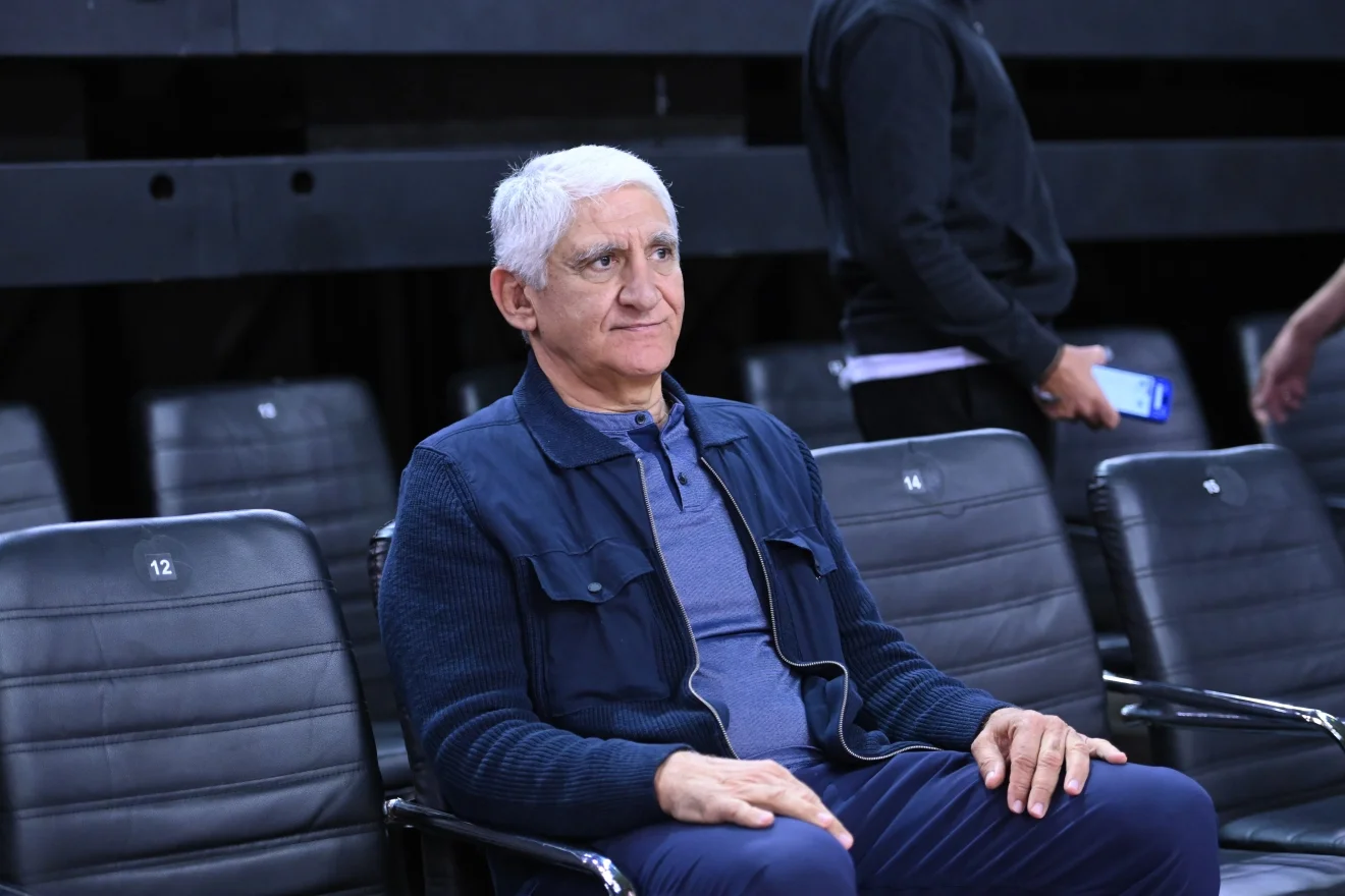 Γιαννάκης για την επόμενη μέρα στην ΕΟΚ